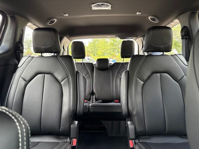 2027 Chrysler Pacifica PACIFICA SELECT