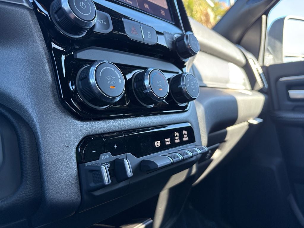 2025 RAM Ram 2500 RAM 2500 BIG HORN CREW CAB 4X4 6'4' BOX