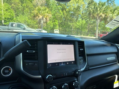 2024 RAM 3500 Big Horn Crew Cab 4x4 8' Box