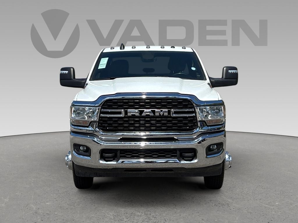 2024 RAM 3500 Big Horn Crew Cab 4x4 8' Box