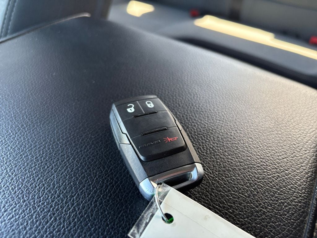 2024 RAM 3500 Big Horn Crew Cab 4x4 8' Box