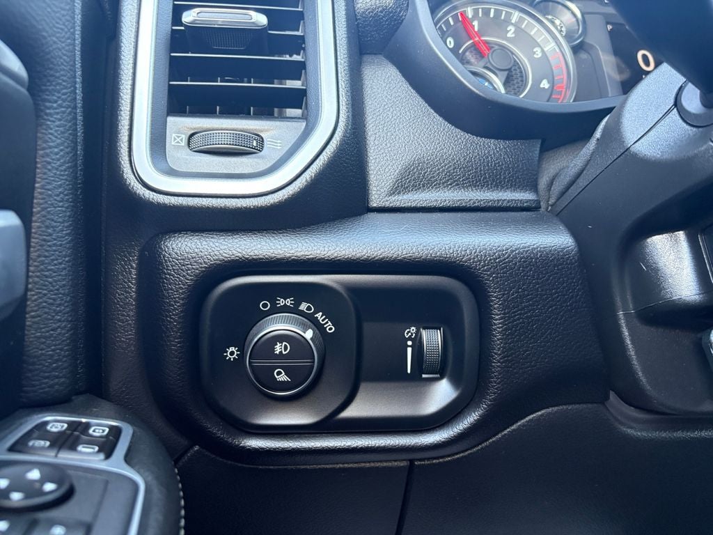 2024 RAM 3500 Big Horn Crew Cab 4x4 8' Box