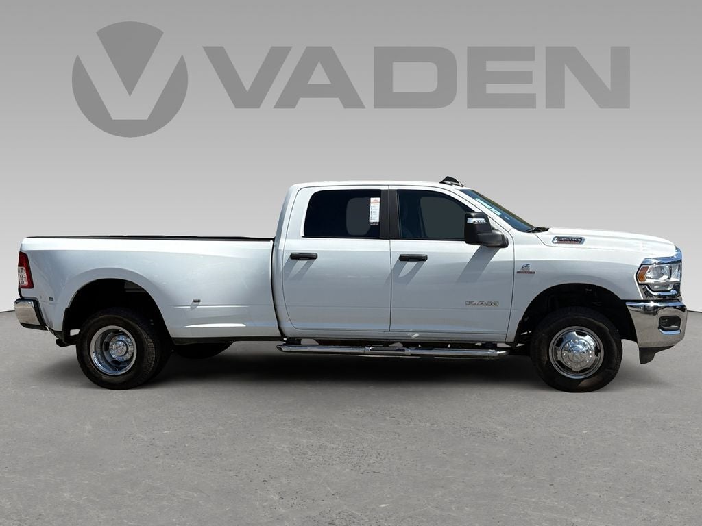 2024 RAM 3500 Big Horn Crew Cab 4x4 8' Box