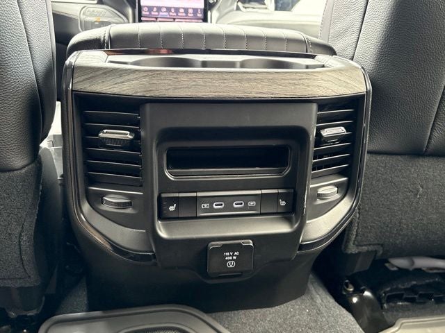 2026 RAM Ram 3500 RAM 3500 LIMITED MEGA CAB 4X4 6'4' BOX