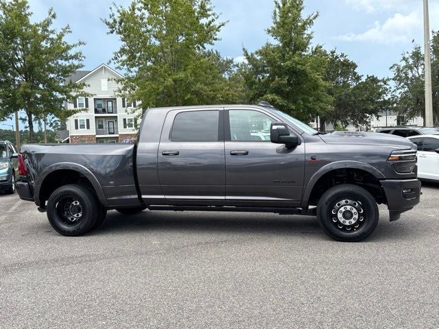 2026 RAM Ram 3500 RAM 3500 LIMITED MEGA CAB 4X4 6'4' BOX