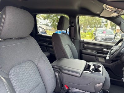2026 RAM Ram 1500 RAM 1500 TRADESMAN CREW CAB 4X2 5'7' BOX