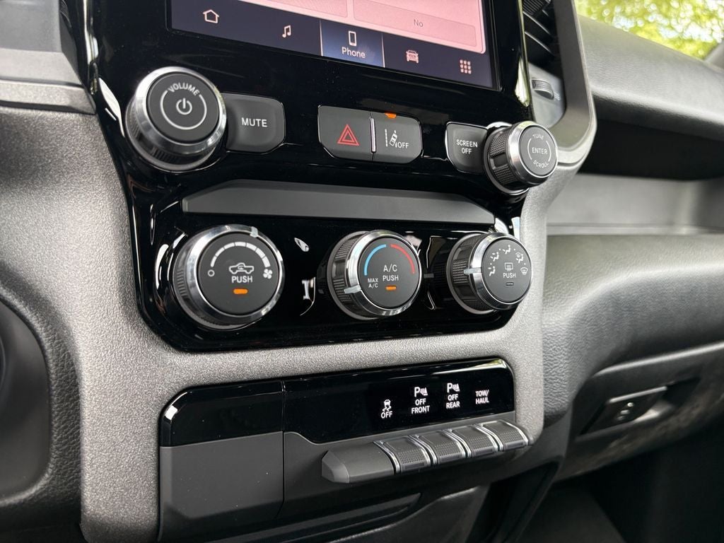 2026 RAM Ram 1500 RAM 1500 TRADESMAN CREW CAB 4X4 5'7' BOX