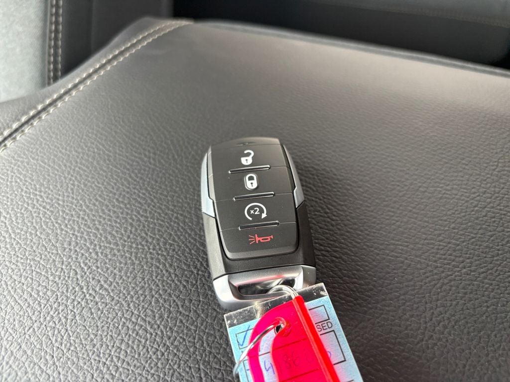 2026 RAM Ram 1500 RAM 1500 EXPRESS CREW CAB 4X4 5'7' BOX