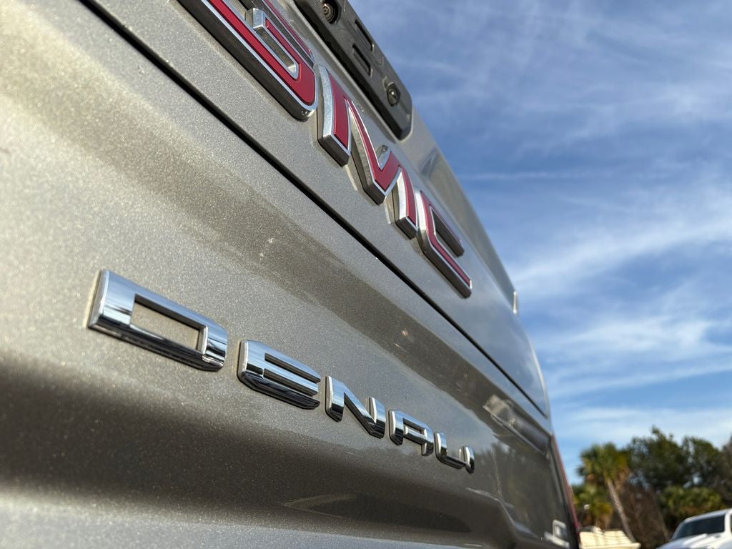 2023 GMC Sierra 1500 4WD Crew Cab Short Box Denali