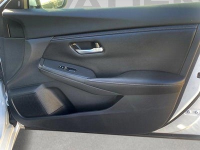 2022 Nissan Sentra SV Xtronic CVT