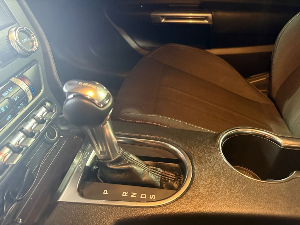 2021 Ford Mustang EcoBoost