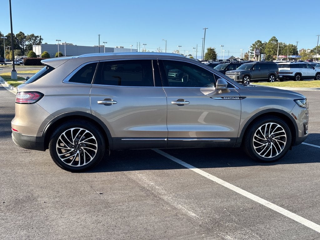 2019 Lincoln Nautilus Reserve