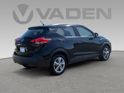 2019 Nissan Kicks S