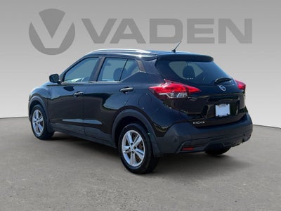 2019 Nissan Kicks S