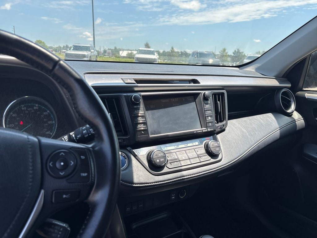 2016 Toyota RAV4 Hybrid XLE