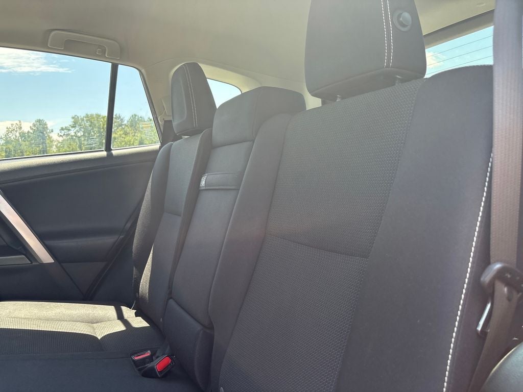 2016 Toyota RAV4 Hybrid XLE