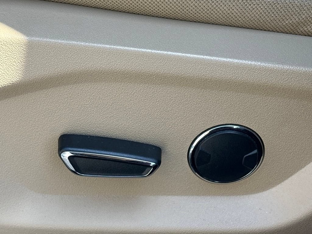 2017 Ford Explorer Base