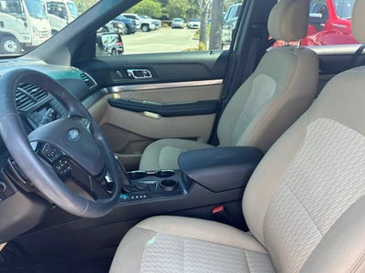 2017 Ford Explorer Base