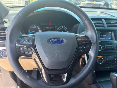 2017 Ford Explorer Base