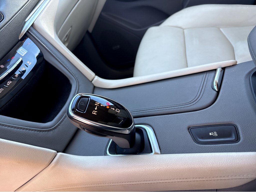 2017 Cadillac XT5 Luxury FWD