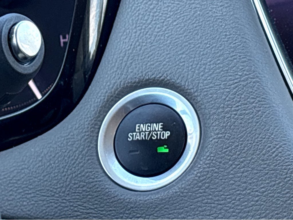 2017 Cadillac XT5 Luxury FWD