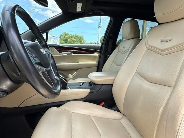 2018 Cadillac XT5 Premium Luxury FWD