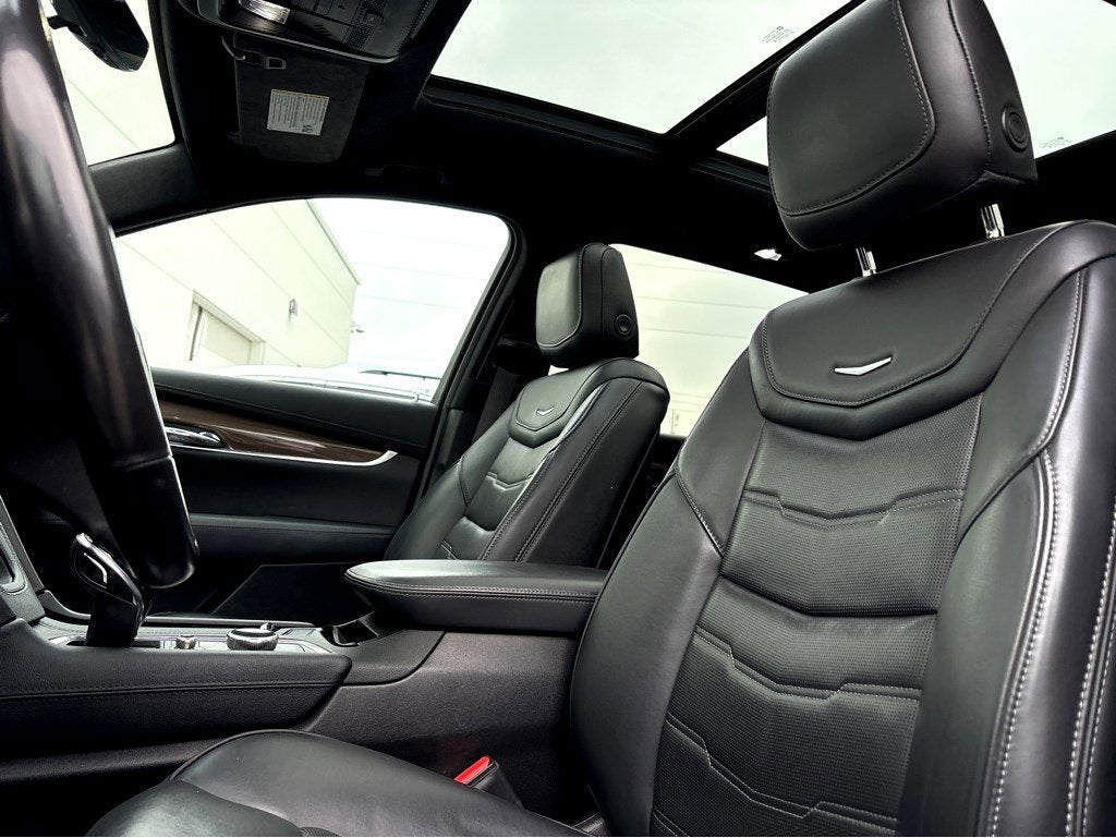 2022 Cadillac XT6 Premium Luxury