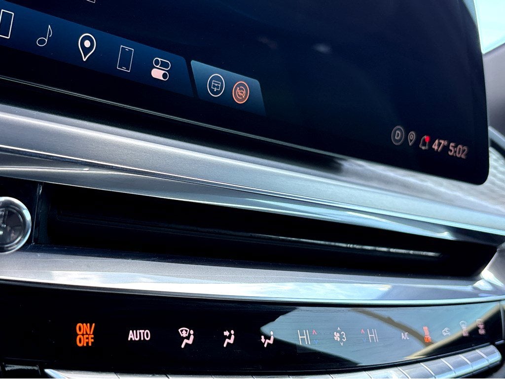 2024 Cadillac LYRIQ Sport 2