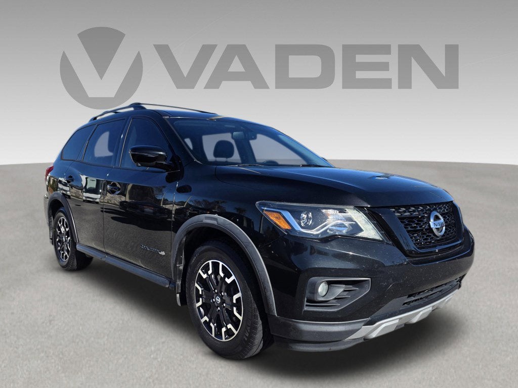 2020 Nissan Pathfinder SL