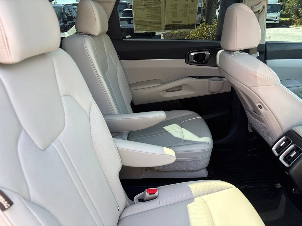2024 Kia Sorento EX