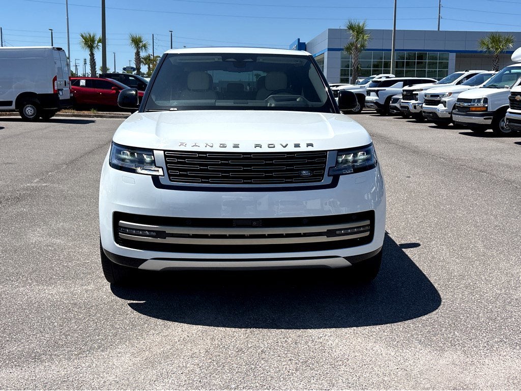 2025 Land Rover Range Rover SE