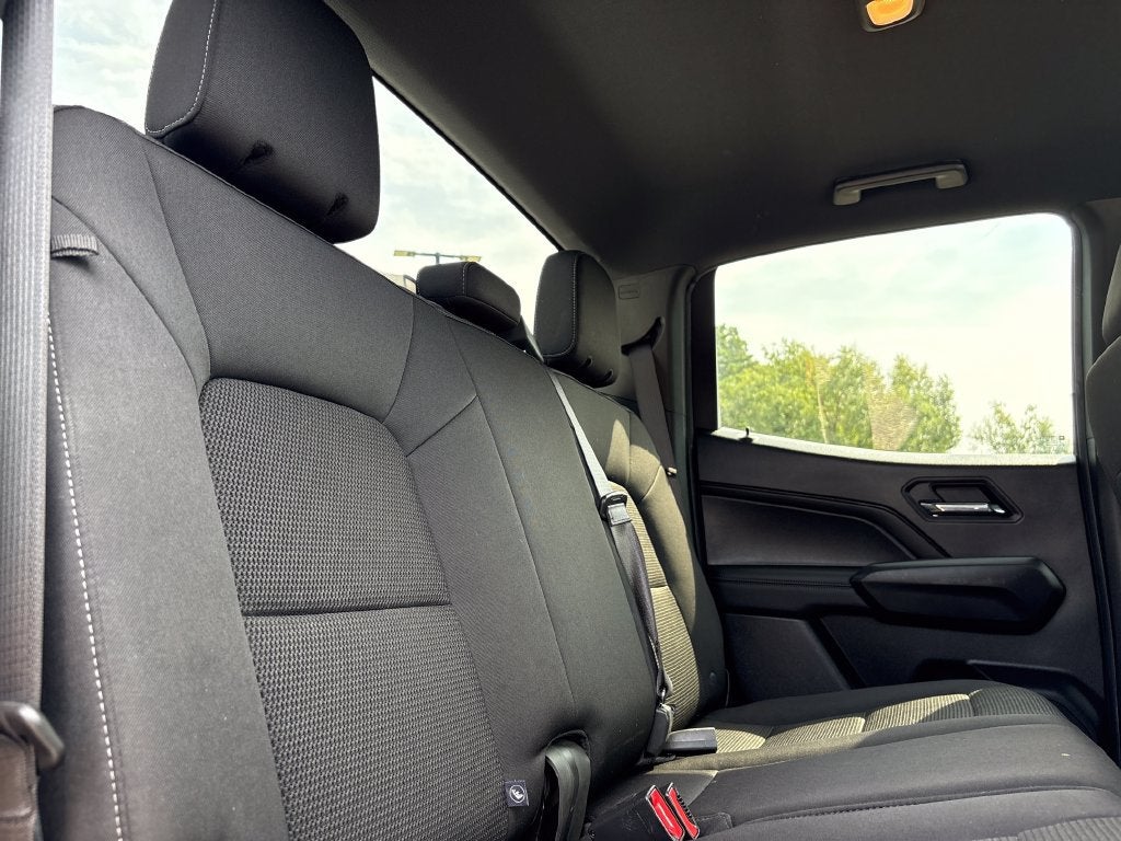2023 Chevrolet Colorado Base