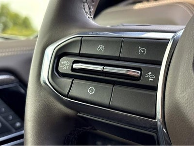2025 GMC Yukon Elevation