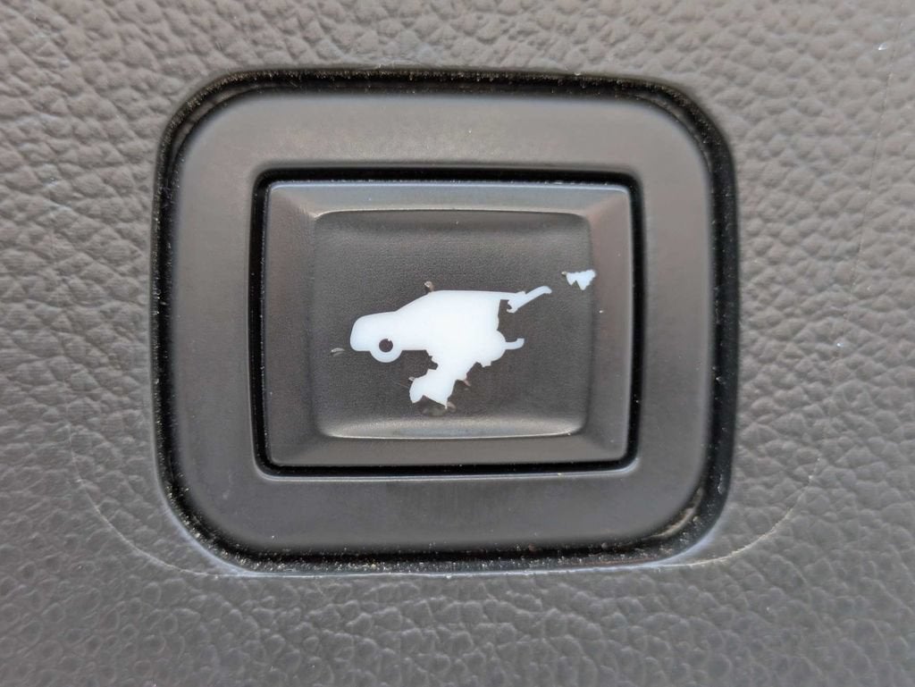 2020 Chevrolet Traverse Base