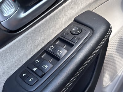 2024 Chrysler Pacifica Base