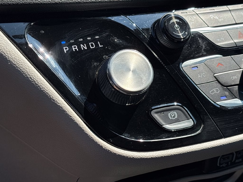 2024 Chrysler Pacifica Base