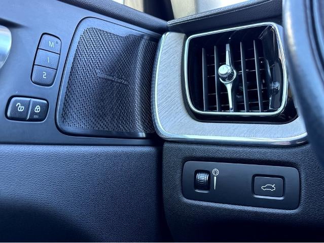 2021 Volvo XC60 Inscription