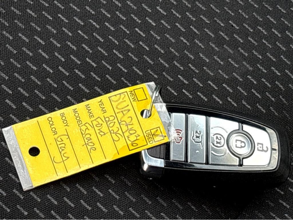 2025 Ford Escape ST-Line Elite