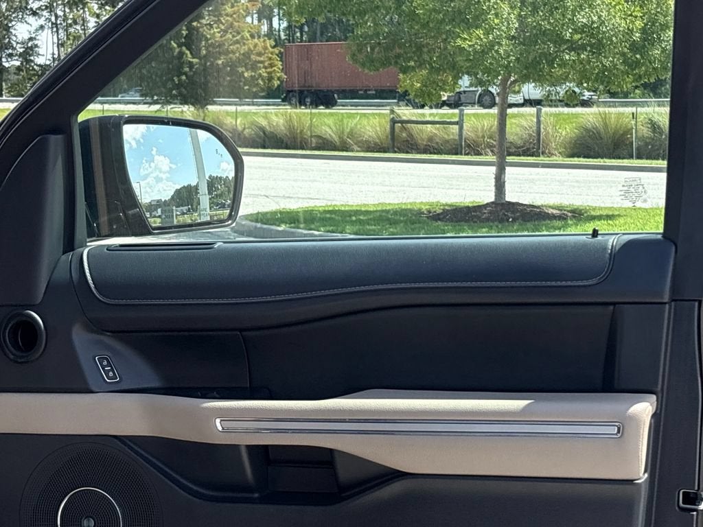 2024 Ford Expedition Max Base