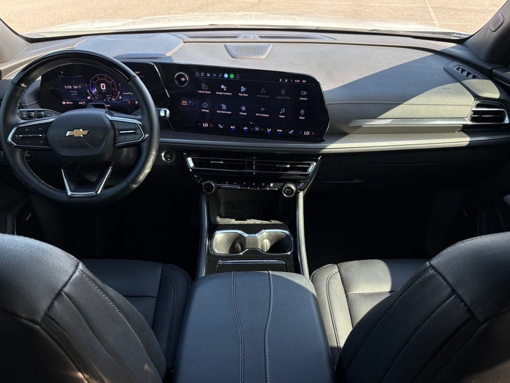 2024 Chevrolet Traverse Base