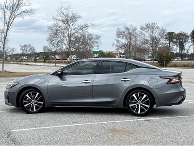 2022 Nissan Maxima SV