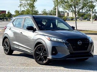 2022 Nissan Kicks SR