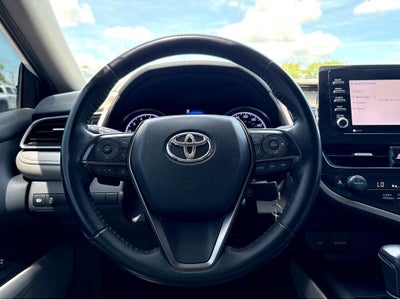 2022 Toyota Camry SE