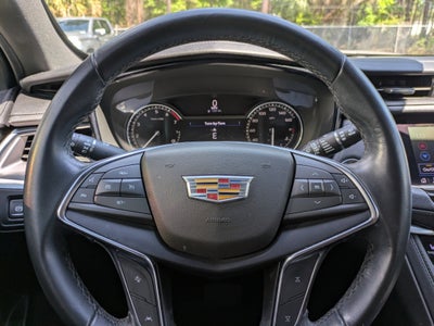 2022 Cadillac XT5 Luxury