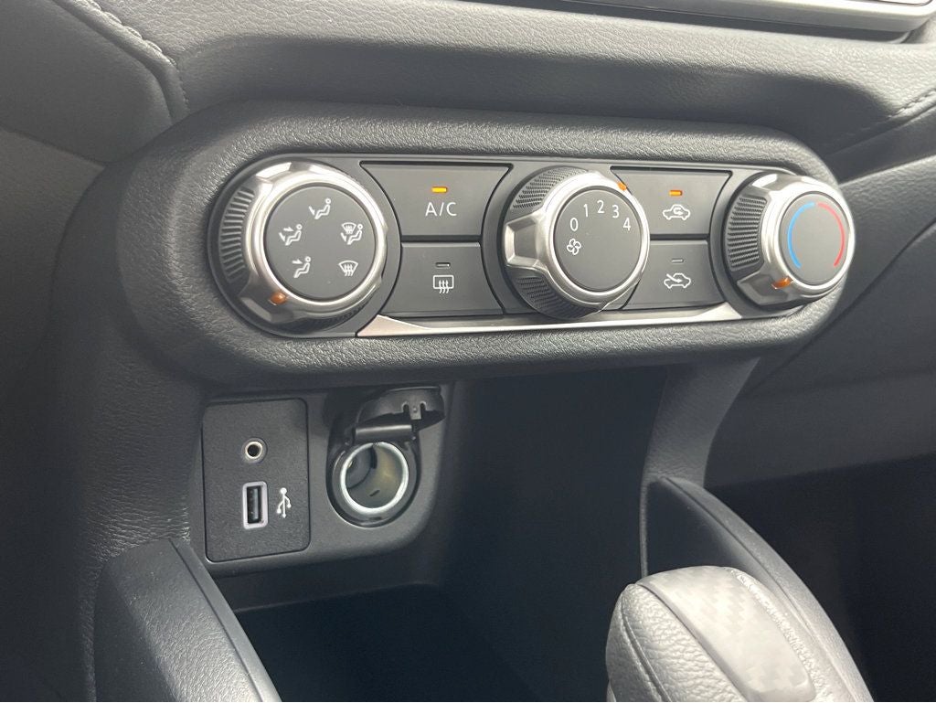 2024 Nissan Versa 1.6 S