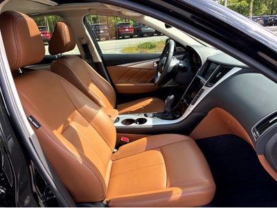 2023 INFINITI Q50 LUXE