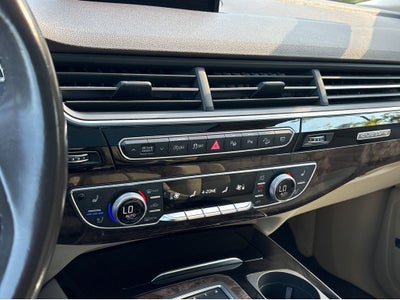 2019 Audi Q7 55 Premium Plus quattro