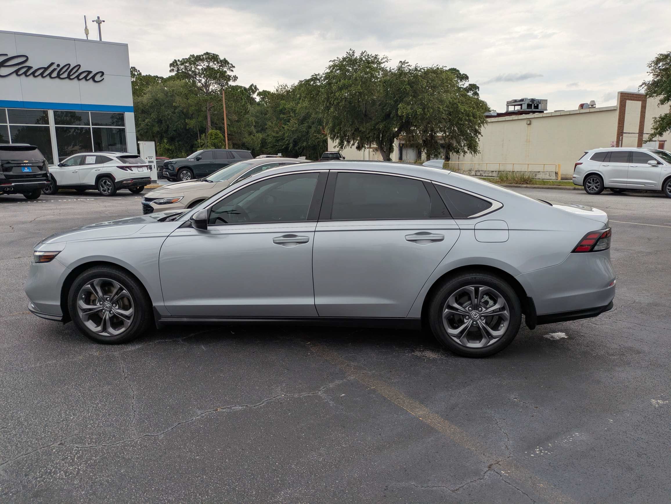 2023 Honda Accord EX