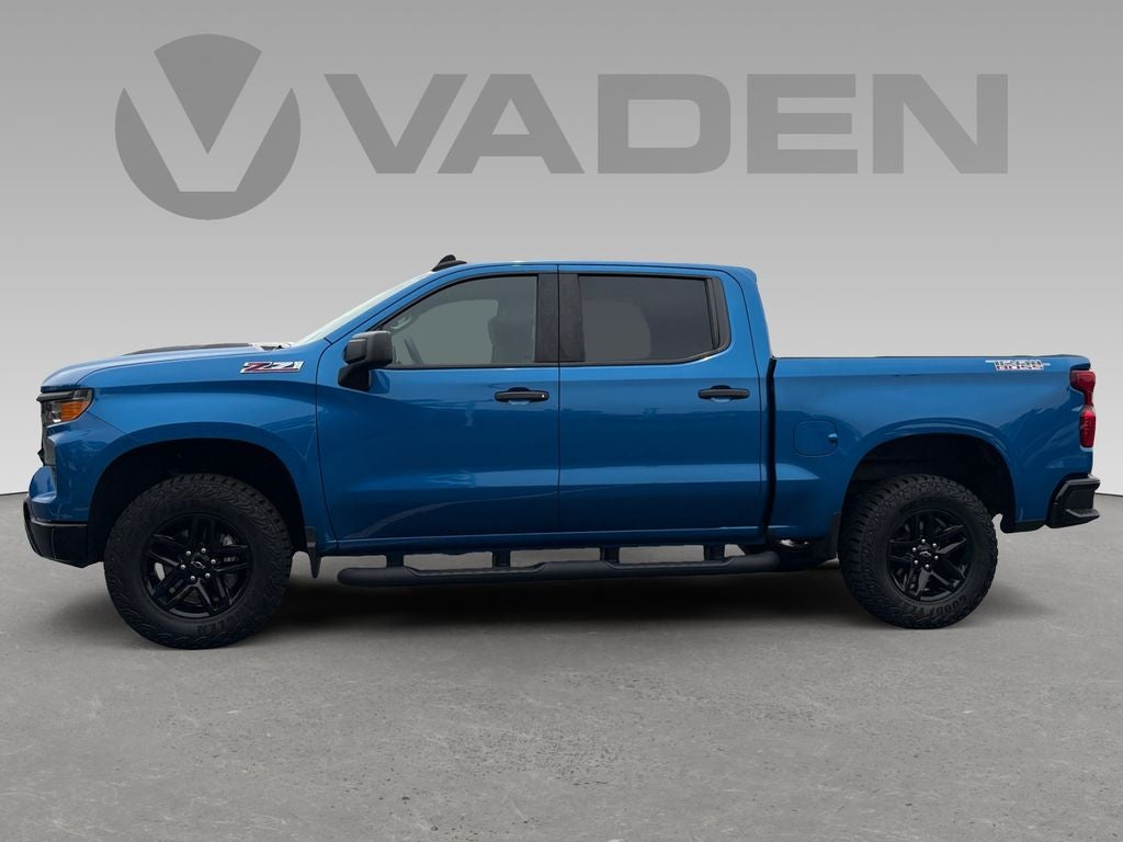 2022 Chevrolet Silverado 1500 Custom Trail Boss