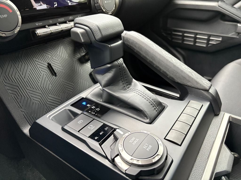 2025 Toyota Tacoma 4WD SR